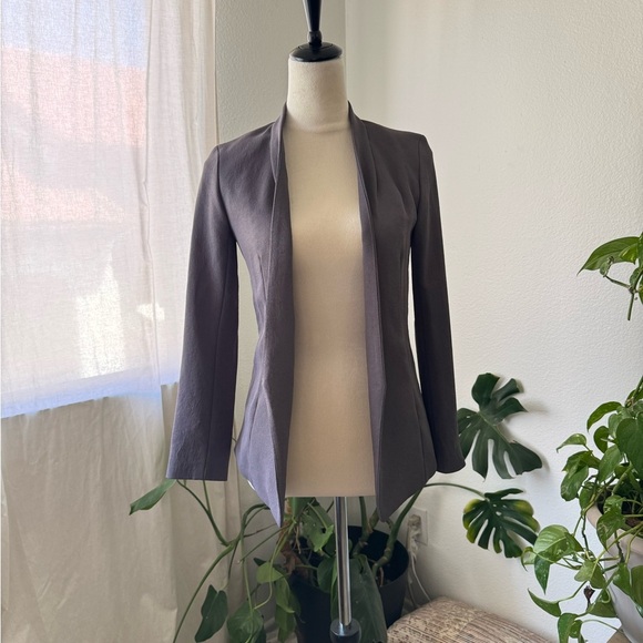 Aritizia Babaton Gray Keith Blazer, Babaton Open Front Gray Blazer Jacket - Picture 3 of 8
